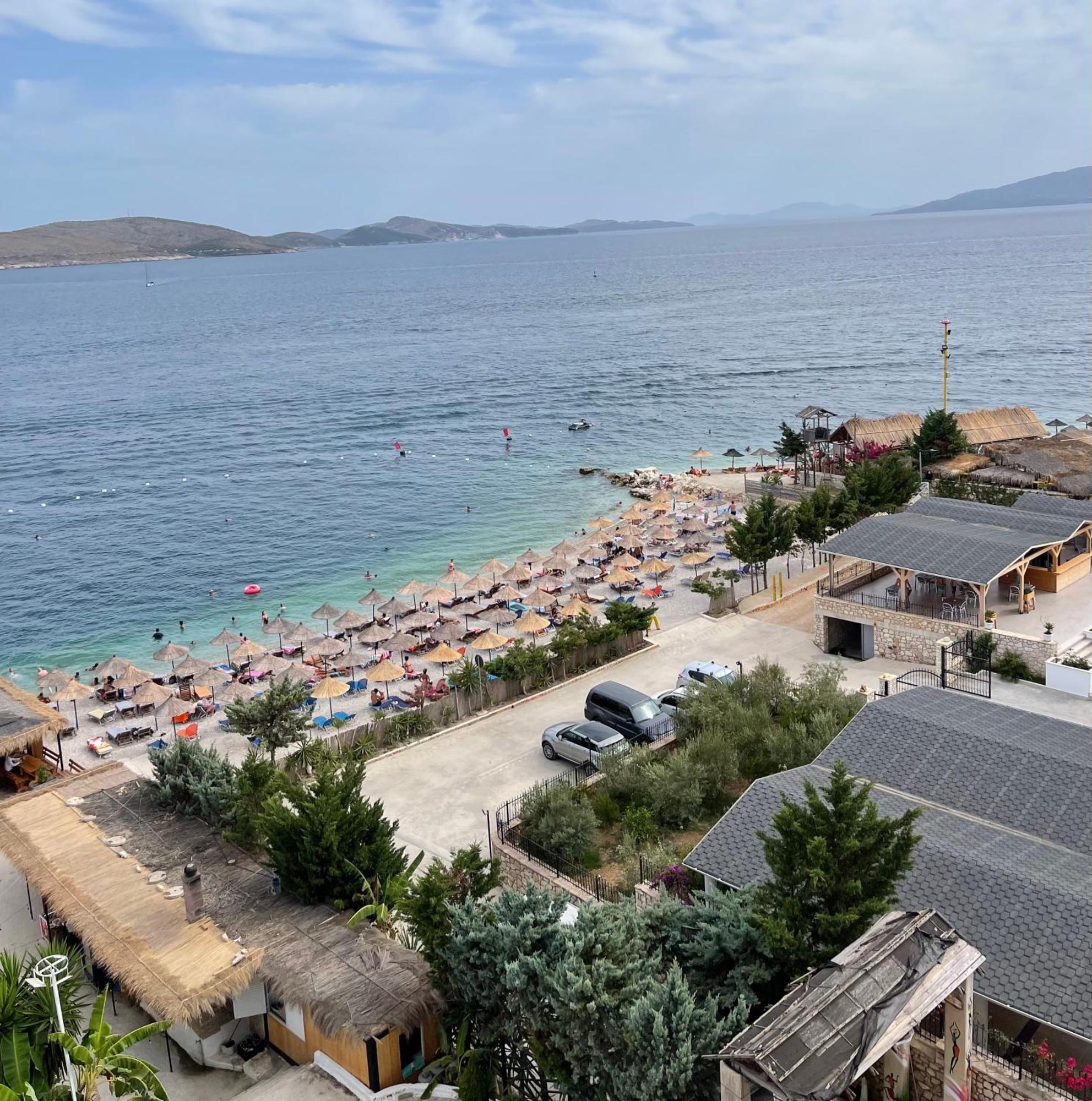 Port Side Sarande Apartment Exterior photo