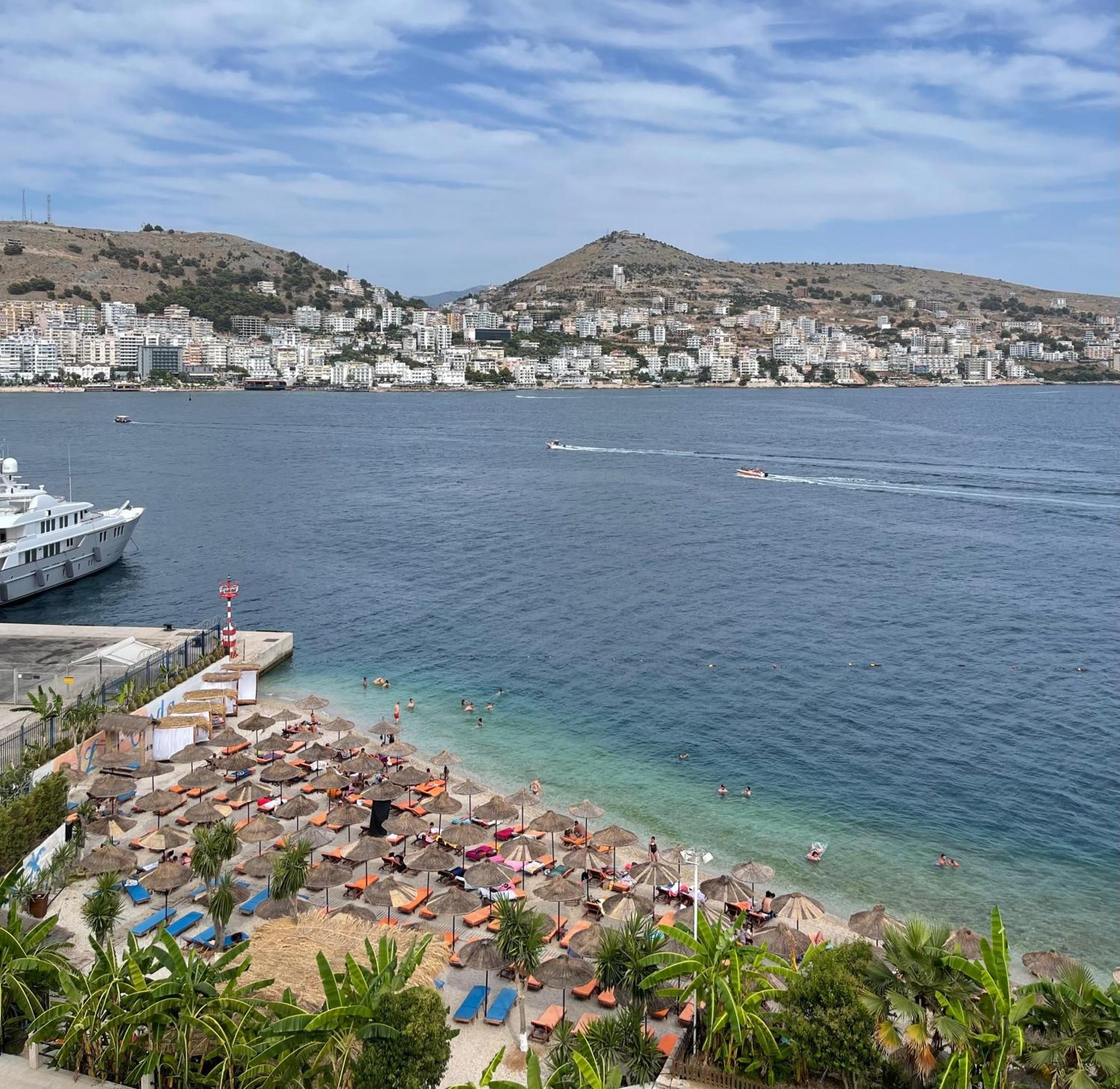 Port Side Sarande Apartment Exterior photo