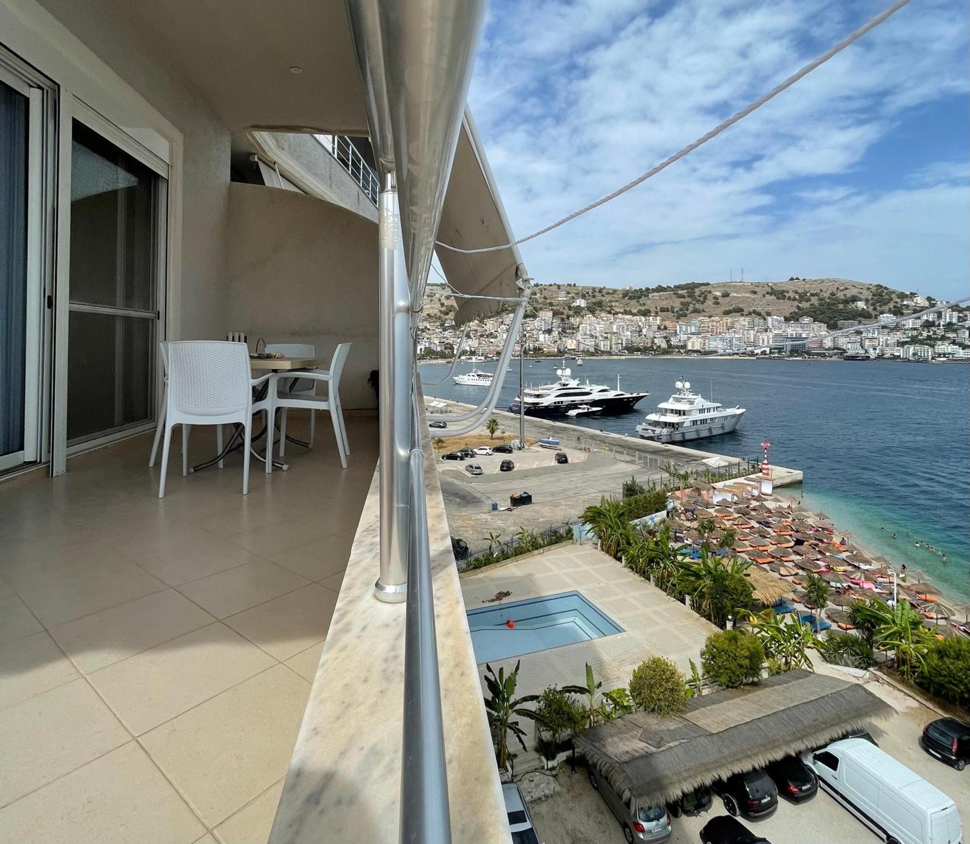 Port Side Sarande Apartment Exterior photo