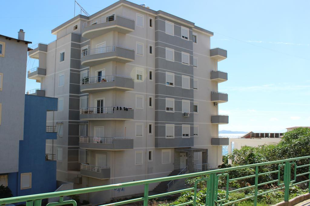 Port Side Sarande Apartment Exterior photo